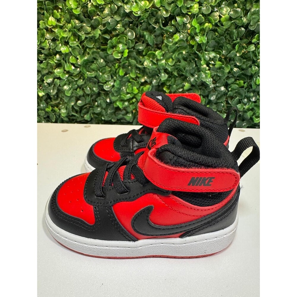 Nike Toddler Court Borough Mid 2 sneakers Sz 6c